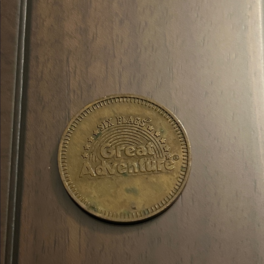 Six Flags Great Adventure Jackson, NJ Prize Token 25mm
